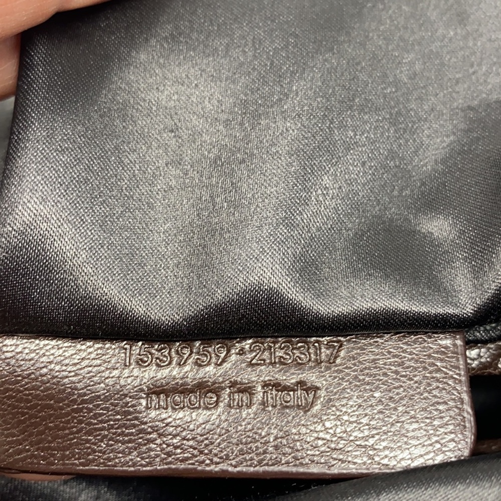 Yves Saint Laurent  Leather Oversized Muse Bag - Picture 12 of 15